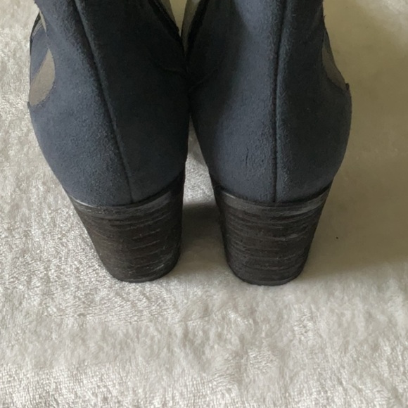 Earth Black and Gray Ankle Boots with Geometric Pattern - Picture 2 of 7